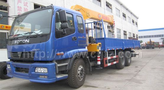 福田后雙橋隨車起重運(yùn)輸車