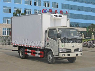東風(fēng)小霸王冷藏車(chē)