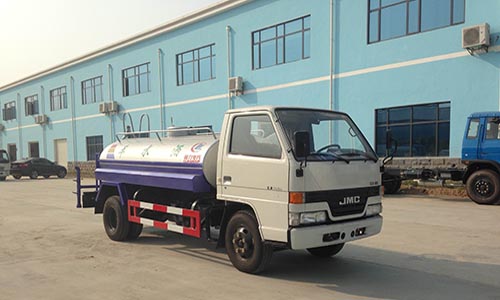 江鈴5噸灑水車(國(guó)四)